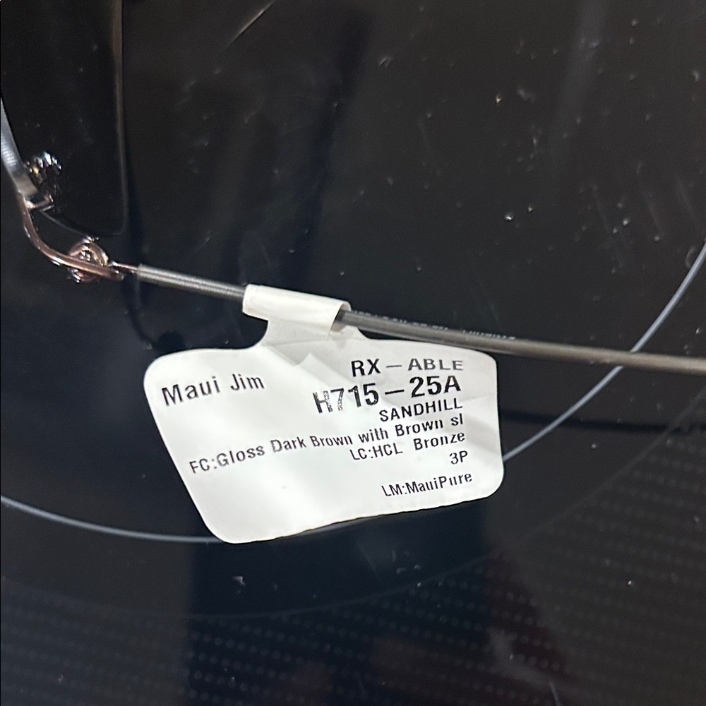 Maui Jim Black and Brown Sunglasses with Case - Picture 2 of 5